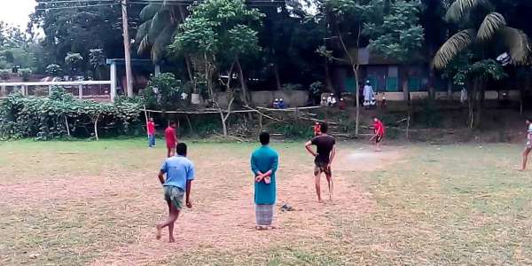 Cricket Enthusiasts in Rural India Don’t Have Coaches